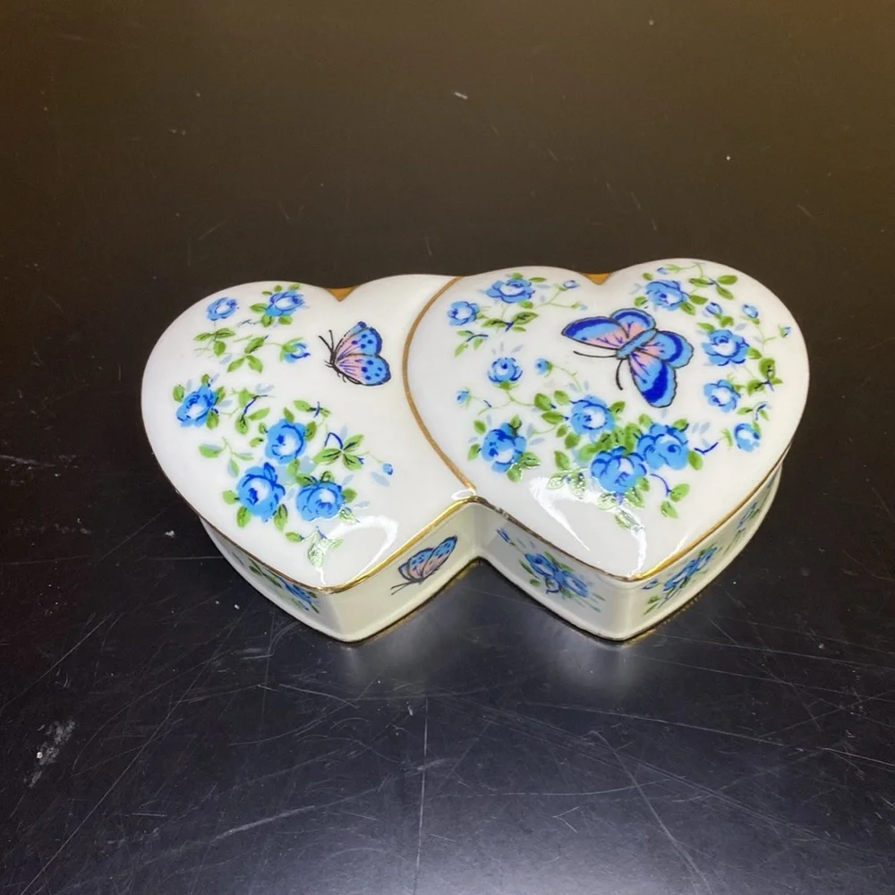 Made in Japan ceramic hand painted heart shaped trinket box cottagecore ditsy